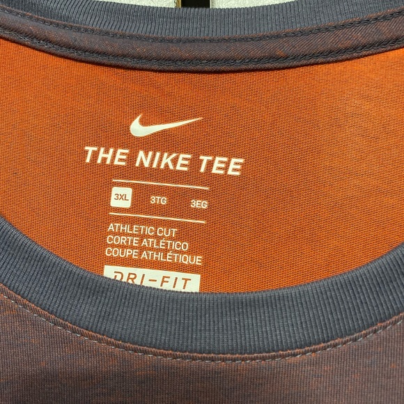 T-shirt - Picture 4 of 4